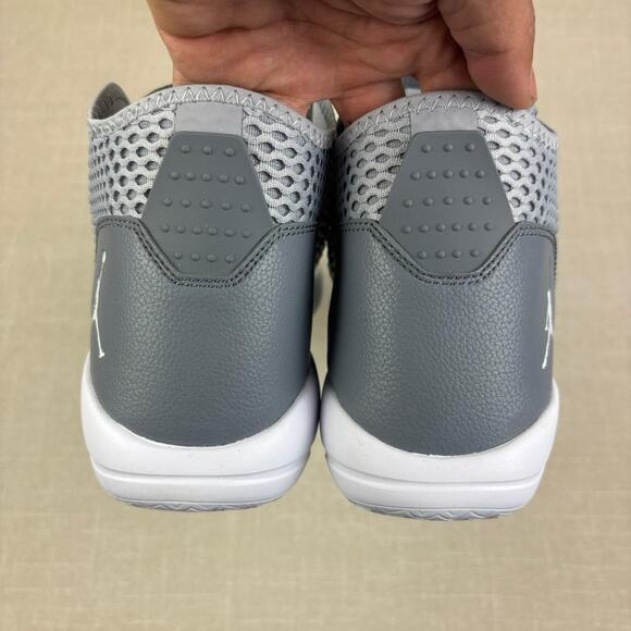 ?️ 2016 Jordan Reveal “Wolf Grey” 11M main image 5